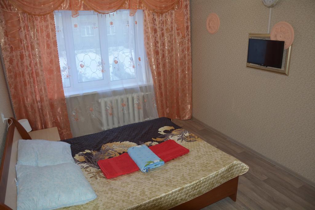 Apartament Novosibirsk Na Ippodromskoy Hotel Luaran gambar
